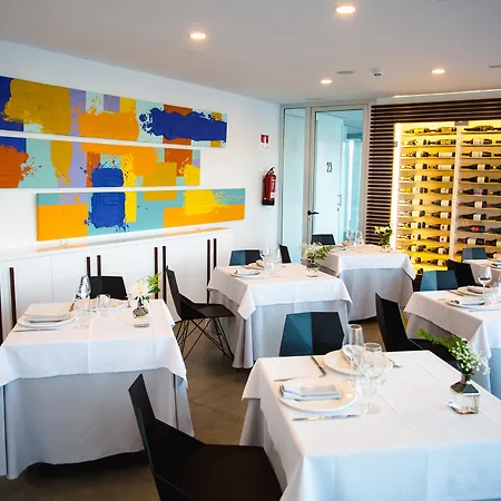 Seven & Wellness - Gay Men Only Hotel 4*