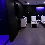 赛文康体酒店 - 仅接待男同性恋 酒店 4*
