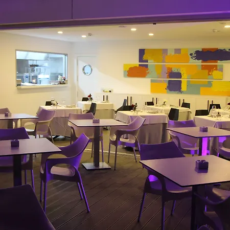 Hotel Seven & Wellness - Gay Men Only 4*