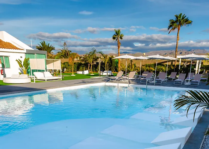 Hotel Seven & Wellness - Gay Men Only