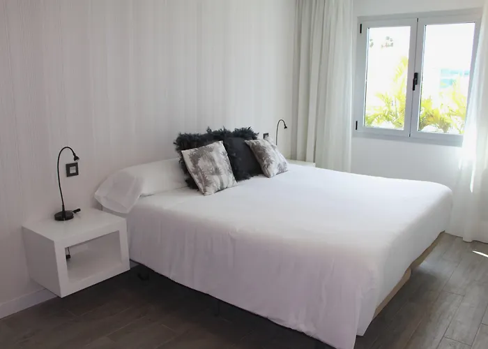 Seven & Wellness - Gay Men Only 4*