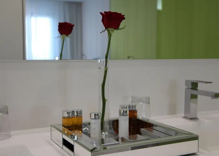 Seven & Wellness - Gay Men Only Hotel