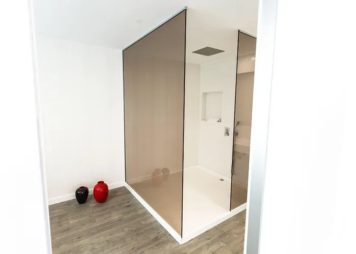 Seven & Wellness - Gay Men Only