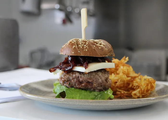 Seven & Wellness - Gay Men Only Hotel