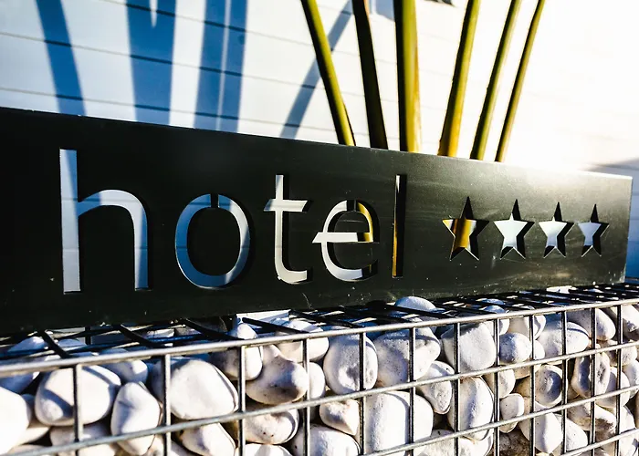 Seven & Wellness - Gay Men Only