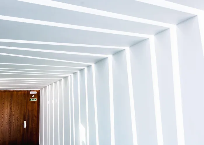 Seven & Wellness - Gay Men Only Hotel 4*