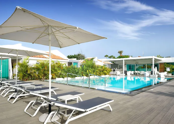 Hotel Seven & Wellness - Gay Men Only 4*