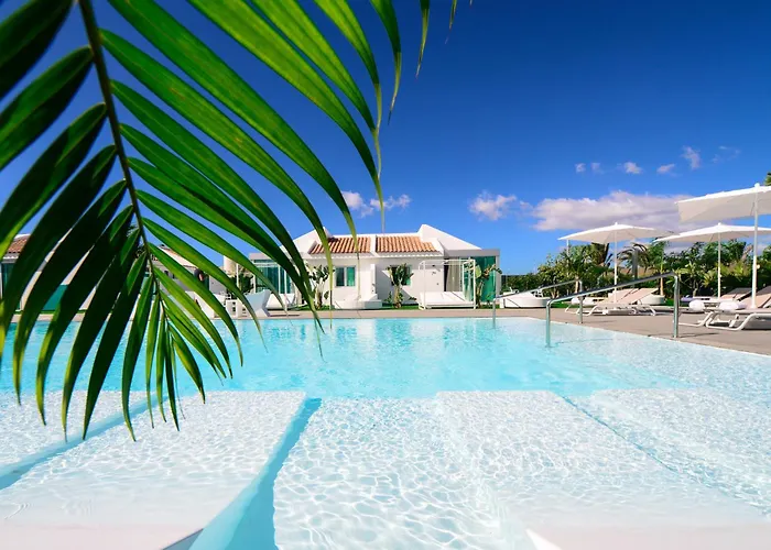 Hotel Seven & Wellness - Gay Men Only 4*