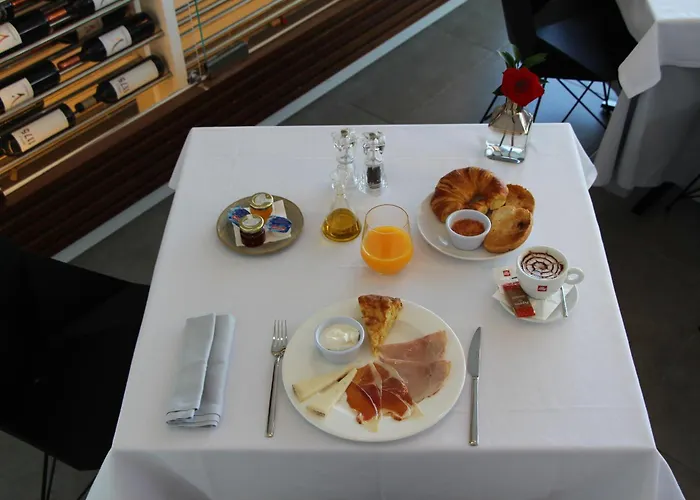 Seven & Wellness - Gay Men Only 4*