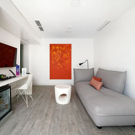 Seven & Wellness - Gay Men Only 마스팔로마스